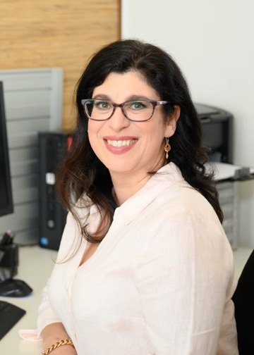 Dr Aviva Nathan
